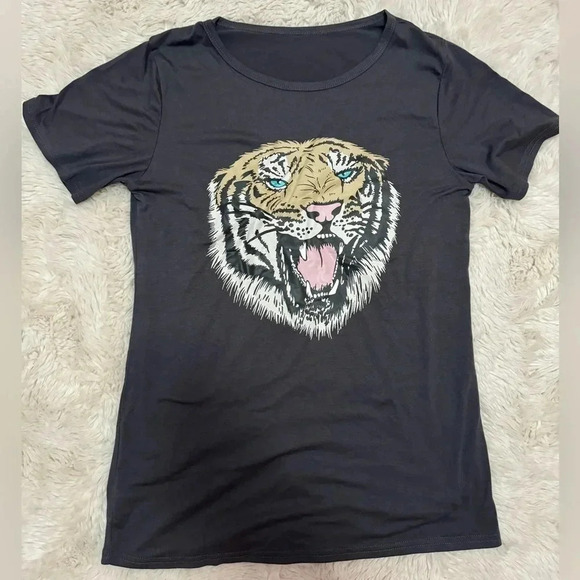 Amazon tiger face graphic tee short sleeve crewneck size small women’s - Picture 8 of 14